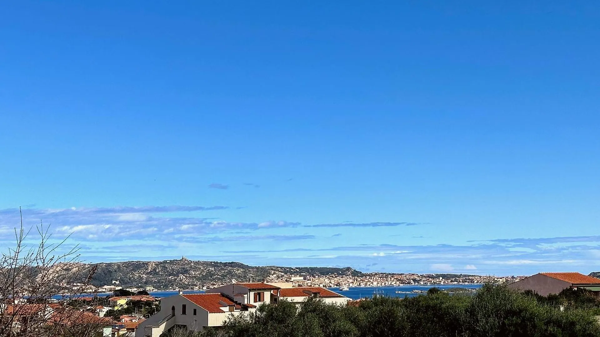 Spiaggia A 5 Minuti, Giardino E Vista Mare - Due Splendide Villette Indipendenti Palau