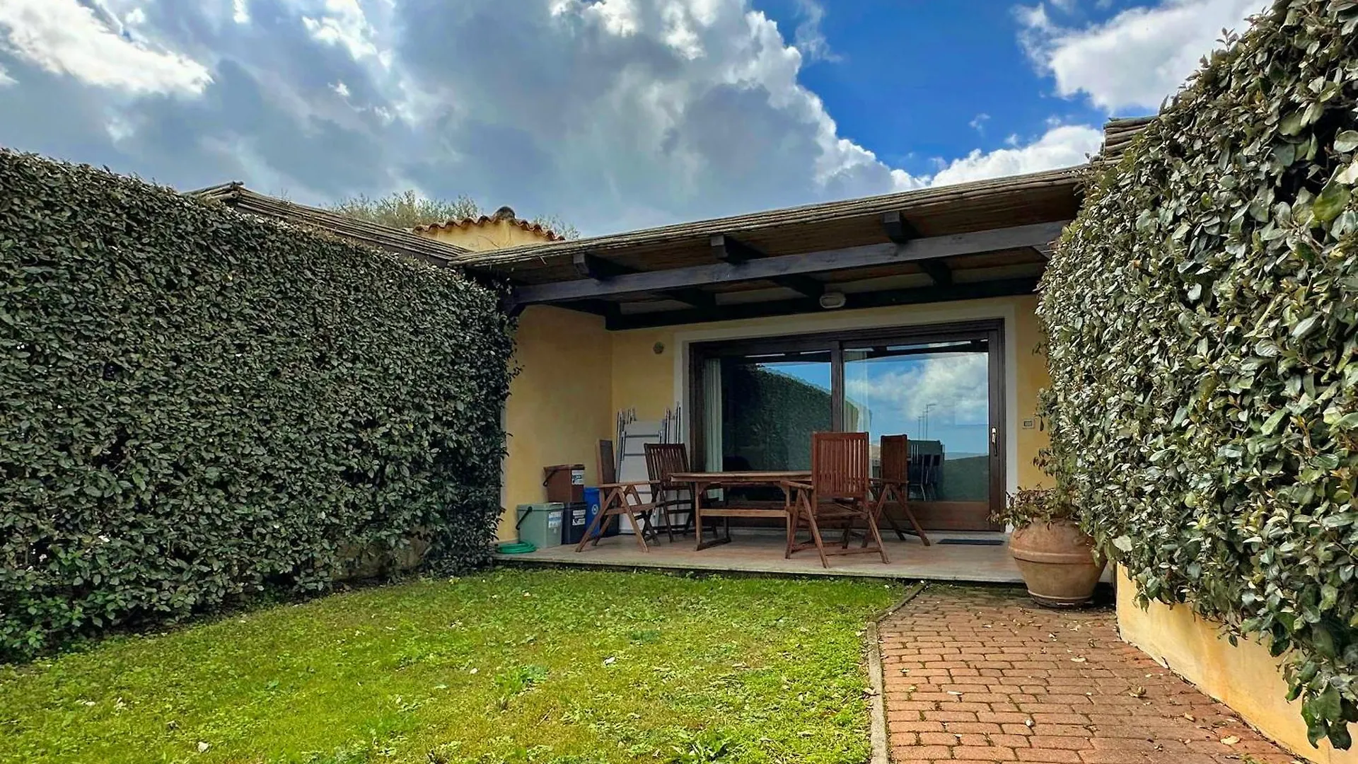 בית נופש פאלאו Spiaggia A 5 Minuti, Giardino E Vista Mare - Due Splendide Villette Indipendenti