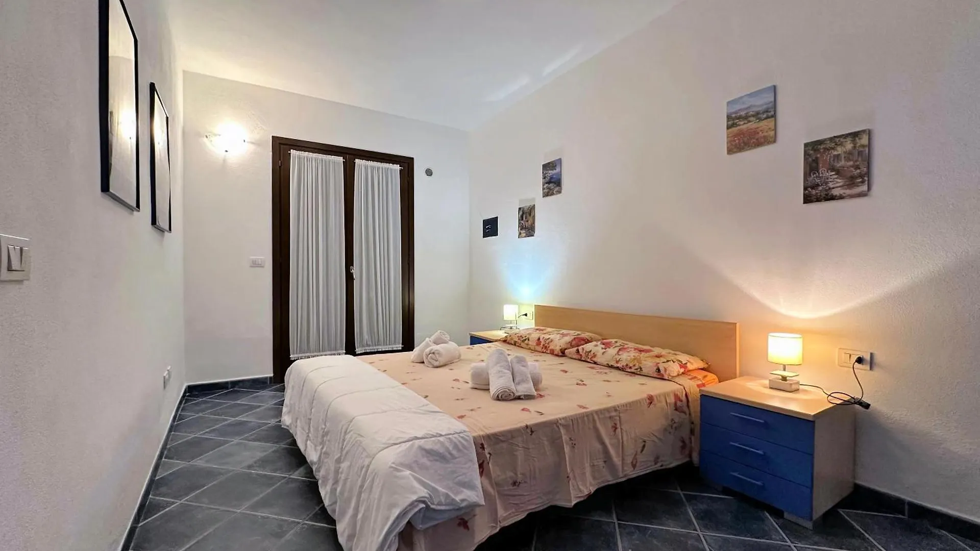 פאלאו Spiaggia A 5 Minuti, Giardino E Vista Mare - Due Splendide Villette Indipendenti בית נופש